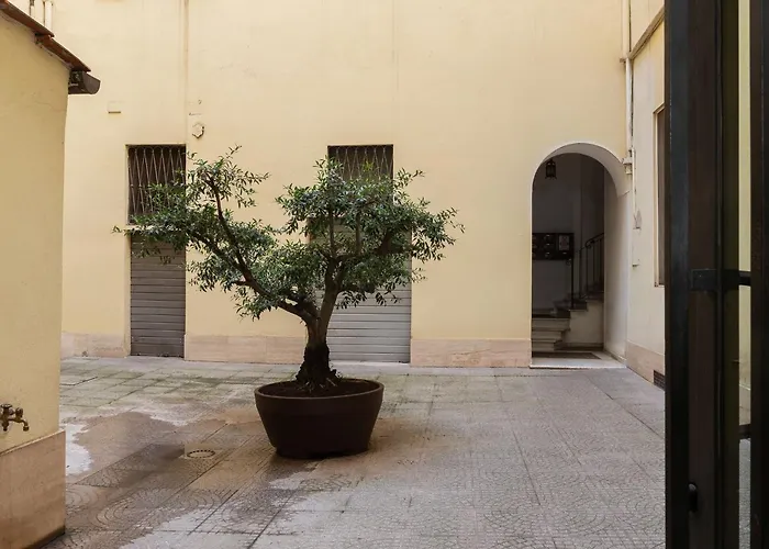 Guesthost - The Gracchi Apartment