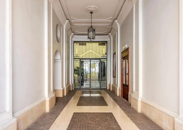 Guesthost - The Gracchi Apartment *